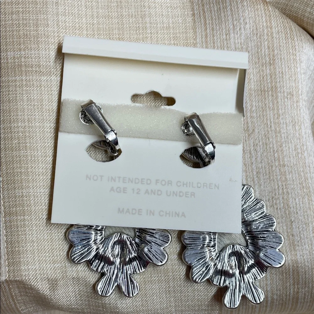 Turquoise and Silver Set Necklace, Clip Earrings & Bracelet